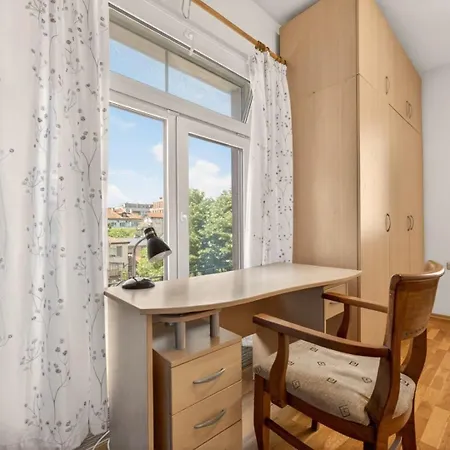 On Slivnitsa 2 Bedroom Apartment