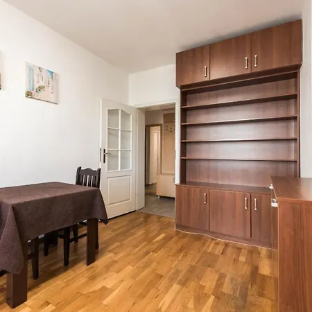 Apartament On Slivnitsa 2 Bedroom *